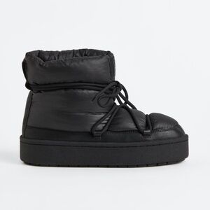 NWT H&M Laced Padded Black Snow Boots Size 7
